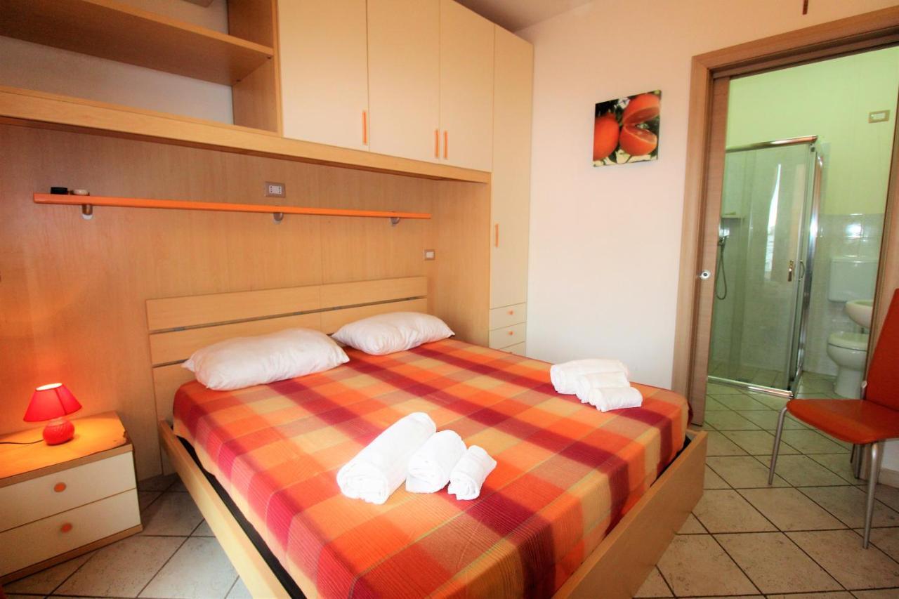 B&B Scoglio Di Pirro Climatizzato A 150 M Dalle Spiagge Salentine Torre San Giovanni Ugento Bagian luar foto
