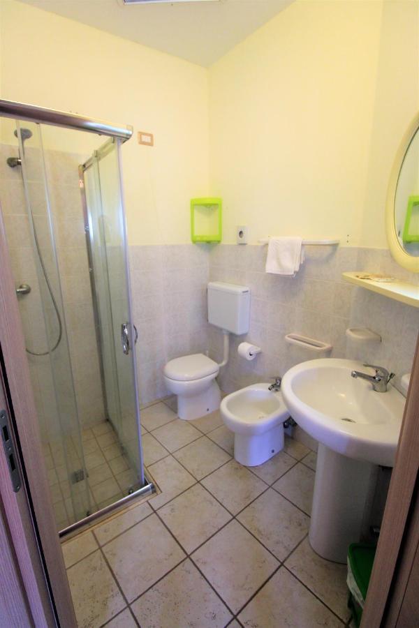 B&B Scoglio Di Pirro Climatizzato A 150 M Dalle Spiagge Salentine Torre San Giovanni Ugento Bagian luar foto